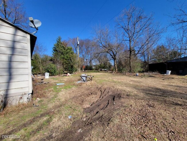 Building Photo - 2 br, 1 bath House - 725 CR 2331