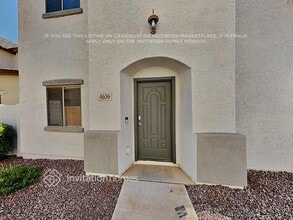 Building Photo - 4636 E Laurel Ave