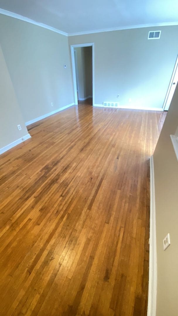 Building Photo - MOVE-IN SPECIAL 1/2 OFF 1ST MONTH'S RENT!!