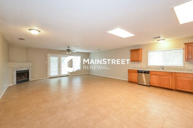 Building Photo - 3 Bedroom Pet-Friendly Home in San Antonio...