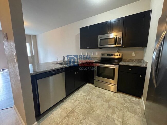 Building Photo - 4273 Perryville Pt