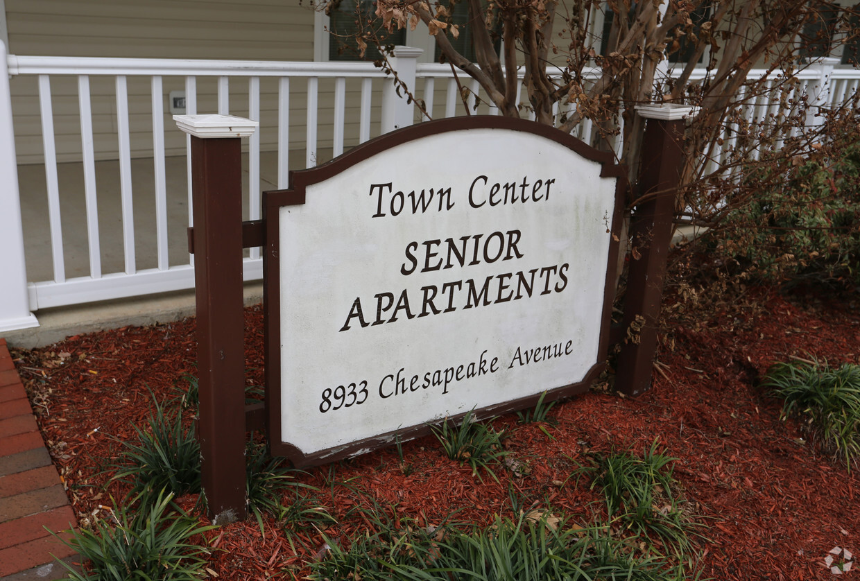 Building Photo - Town Center Apartments