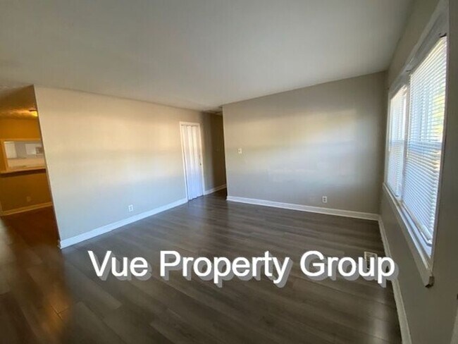 Building Photo - 4738 N Kitley Ave