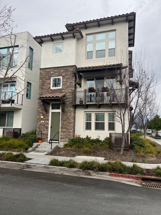 Foto principal - Communication Hill - 4 bedroom single fami...