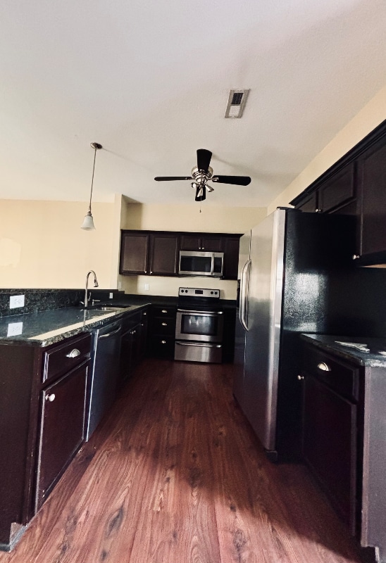 Building Photo - 2300 Chavis Dr
