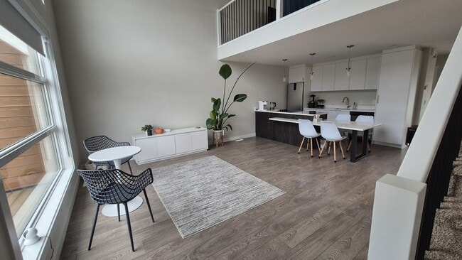 Building Photo - 133 Westfield Rd