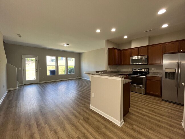 Foto del edificio - Corner Unit 3BD, 2.5BA Townhouse in North ...