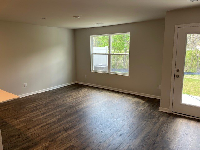 Foto del edificio - 258 Dale Mires Ln