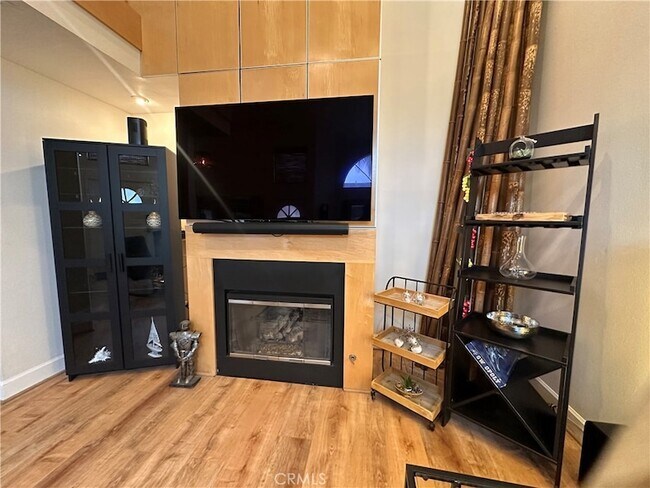 Foto del edificio - 2217 Vanderbilt Ln
