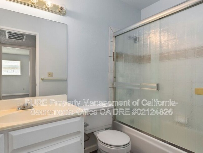 Building Photo - 5045 Sparrow Ct.