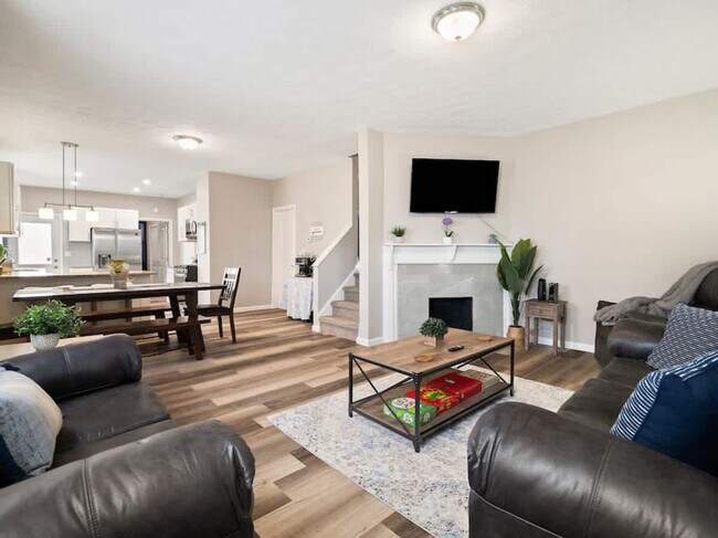 Foto del edificio - 1415 W 57th St