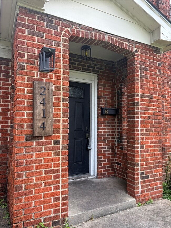 Building Photo - 2414 Eagle St