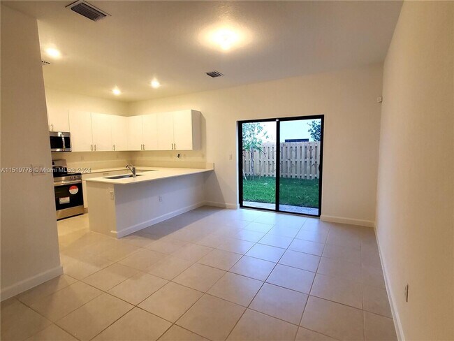 Building Photo - 12888 SW 233rd Ter