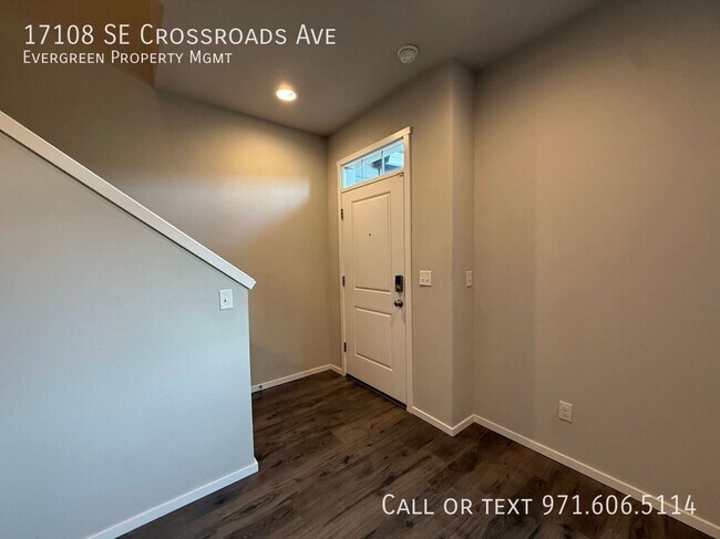 Foto del edificio - 17108 SE Crossroads Ave
