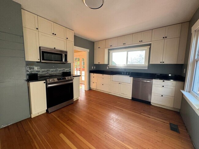 Photo du bâtiment - 31173 Dewdney Trunk Rd