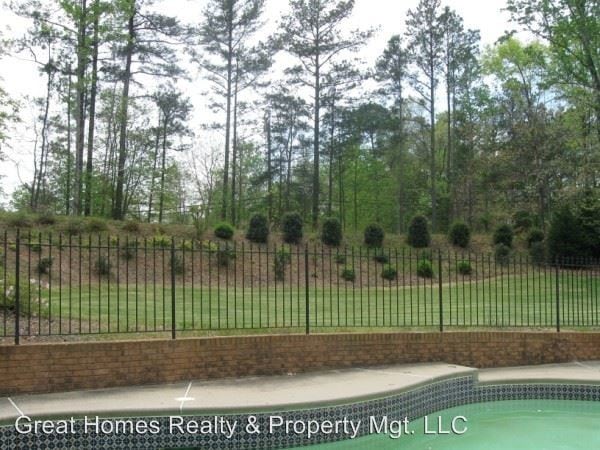 Building Photo - 1020 Finnsbury Dr