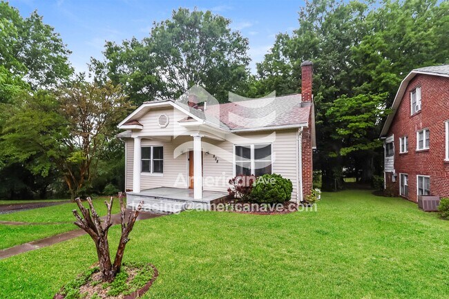 Foto del edificio - 808 3rd St SE