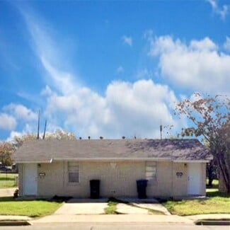 Building Photo - 1508 N W S Young Dr