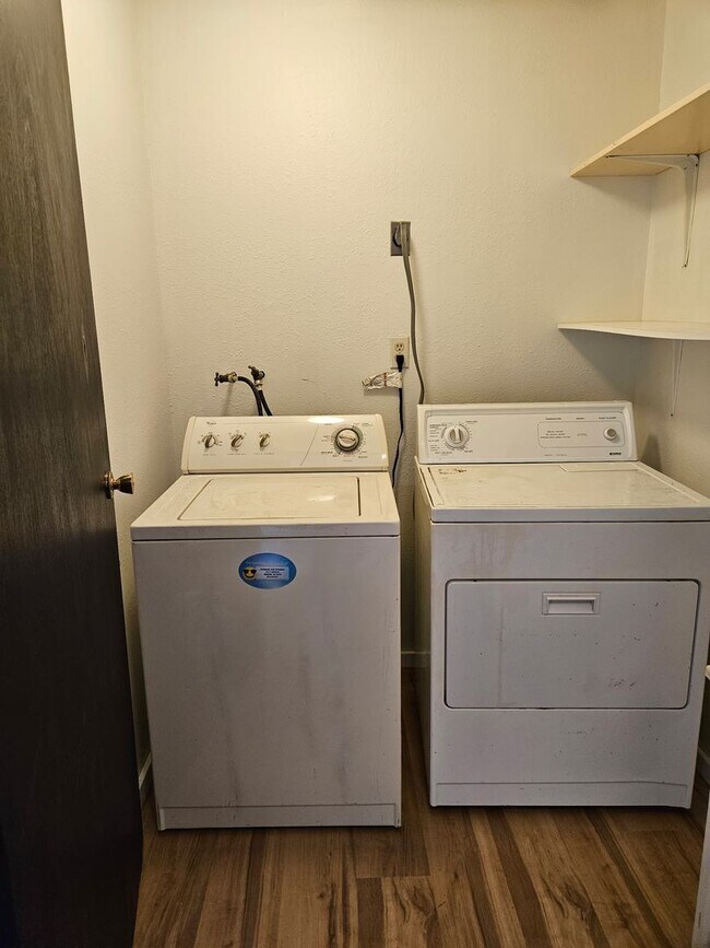 Foto del edificio - 2bd 1ba W/Fenced Yard