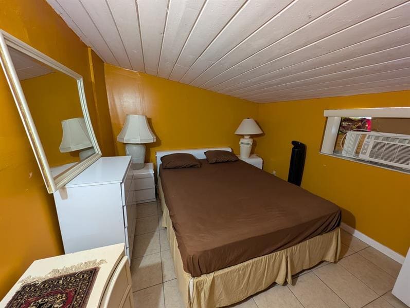 Primary Photo - 2637 Gulfstream Dr