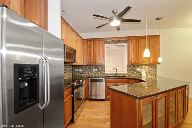 Building Photo - 1508 N Hudson Ave