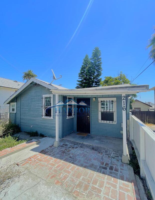 Building Photo - 214-218 S La Alameda Ave