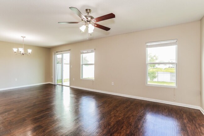 Foto del edificio - 3275 Canyon Falls Dr