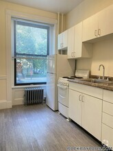 Building Photo - 504 Beacon St
