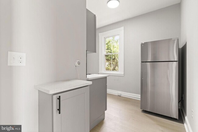 Foto del edificio - 216 Collingdale Ave