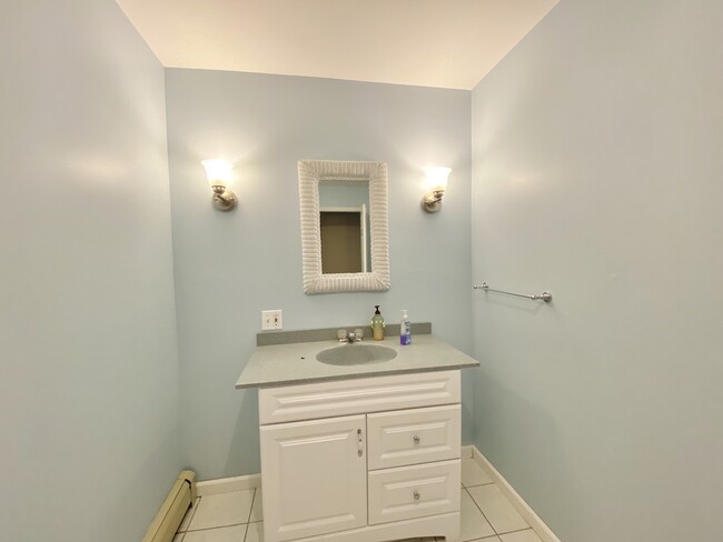 Full Bath - 2530 Birney Ave