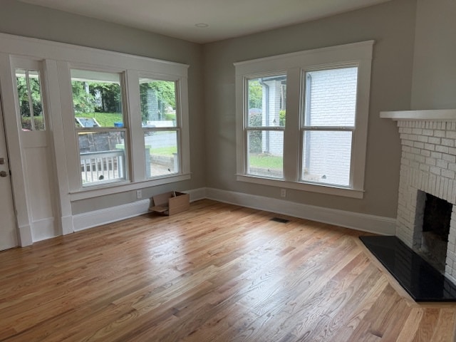 Photo - 247 Wellington St SW House