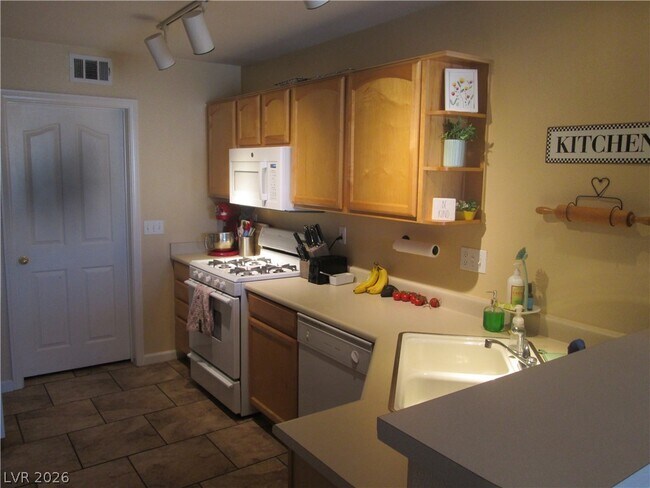 Foto del edificio - 221 Luninborg St