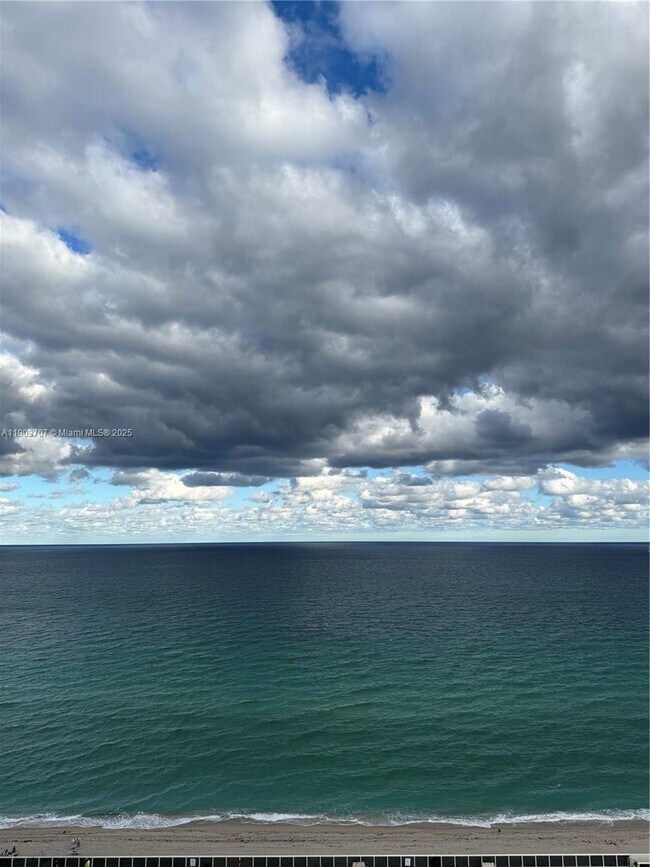 Foto del edificio - 1850 S Ocean Dr