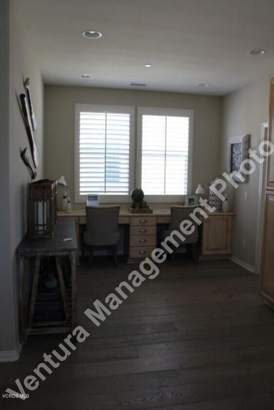 Primary Photo - 371 Calistoga Rd