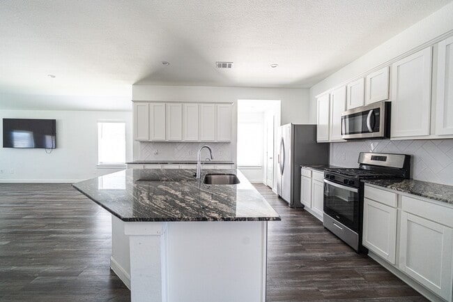 Building Photo - 8730 Anacua Dr