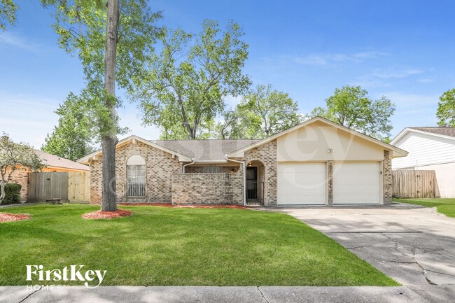 Building Photo - 13914 Duncannon Dr