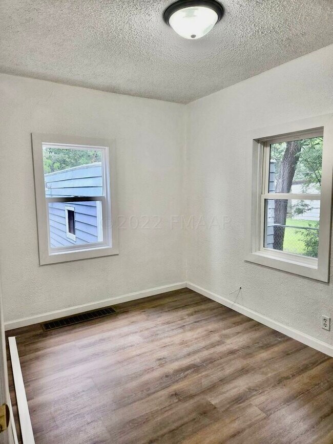 dormitorio de abajo 1 - 112 14th St S