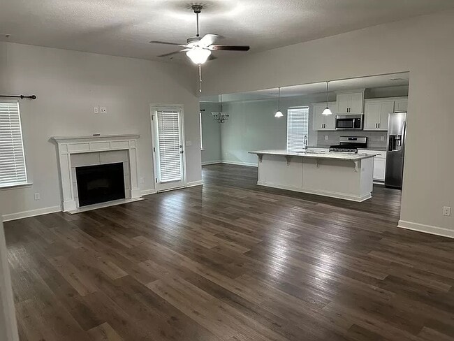 Building Photo - 7266 Hanford Dr