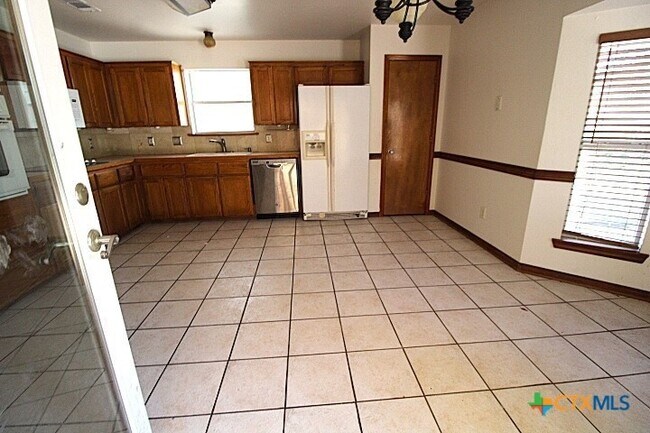 Foto del edificio - 2630 Big Divide Rd
