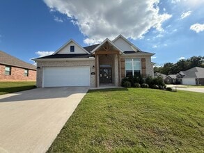 Building Photo - 6049 W Quinn St