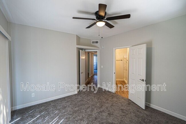 Foto del edificio - 1287 N Alma School Rd