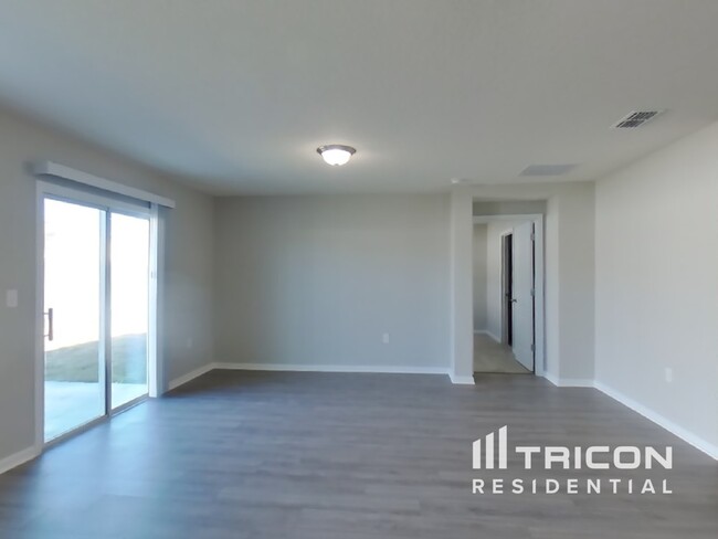 Foto del edificio - 4291 Packer Meadow Way