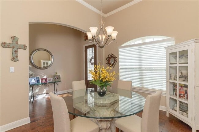 Building Photo - 4120 Vinalopo Dr