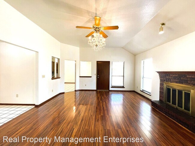 Building Photo - 3 br, 2 bath House - 5804 Republic Dr
