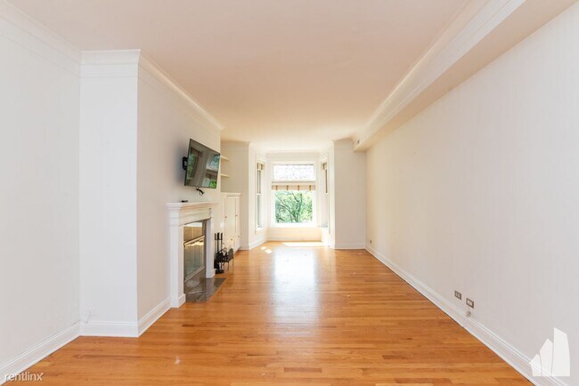 Foto del edificio - 3 br, 2 bath Condo - 1427 N Dearborn St