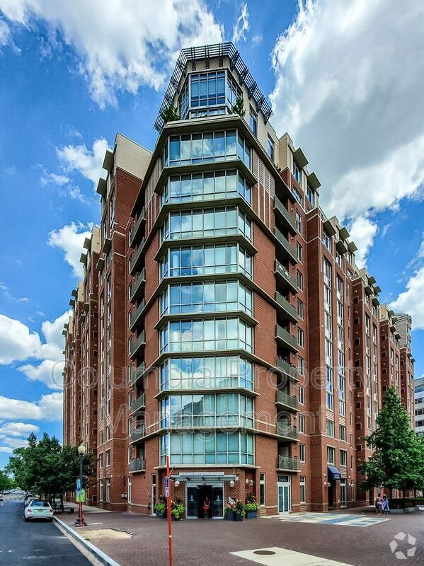 Building Photo - 1000 New Jersey Ave SE