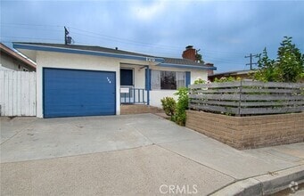 Building Photo - 125 W Escalones