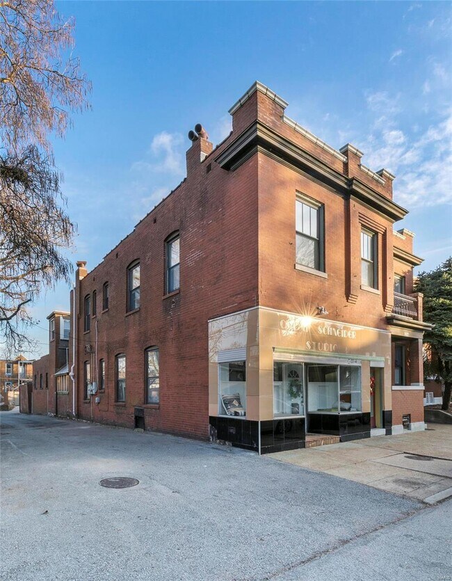 Building Photo - 3314 California Ave