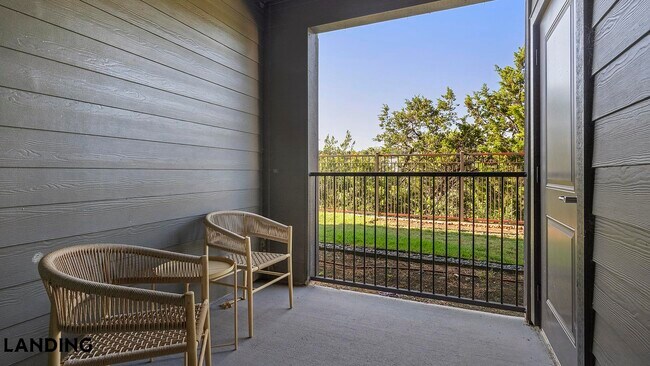 Foto del edificio - 7602 Luskey Blvd