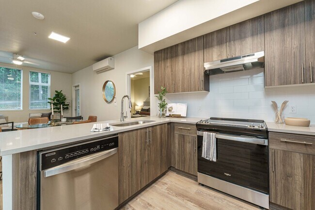 Interior Photo - The Woods on Marquam Hill